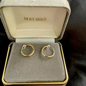 Brand new 14k gold hoops